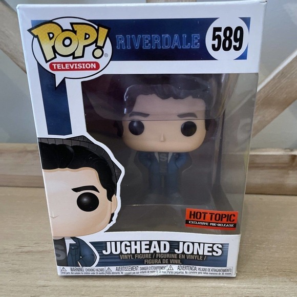 Funko Pop! TV: Riverdale - Jughead Jones #589 Vinyl Figure - Picture 5 of 5
